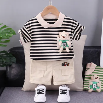 Костюм с короткими рукавами в полоску с лацканами для маленьких мальчиков, шорты с кукольным мишкой в кармане для мальчиков, повседневная спортивная детская одежда из двух предметов 0-5 лет