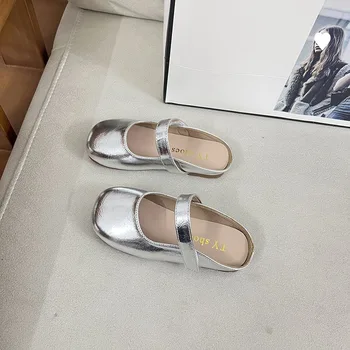 Маленькие кожаные туфли для девочек 2023, Осенняя новинка, дышащая уличная детская обувь в стиле принцессы в стиле ретро от 2 до 15 лет